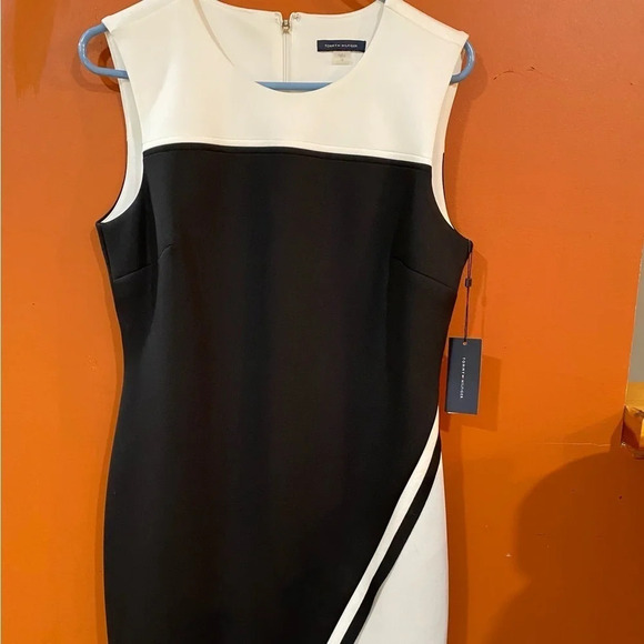 Tommy Hilfiger Dresses & Skirts - Tommy Hilfiger Sheath Sleeveless black and white cocktail dress size 12
